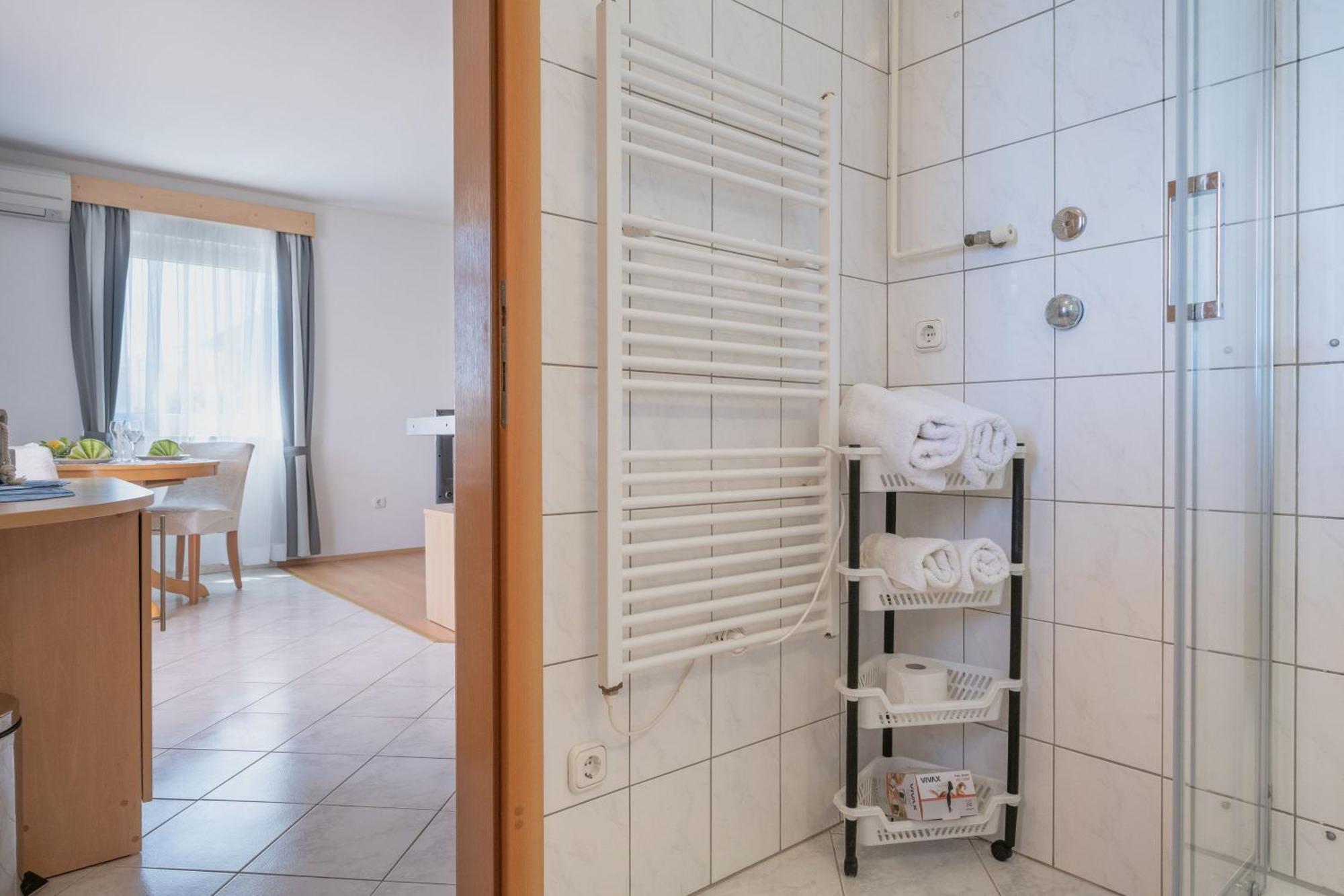 Apartmani Marelic - Sun Beach Zavalatica Luaran gambar